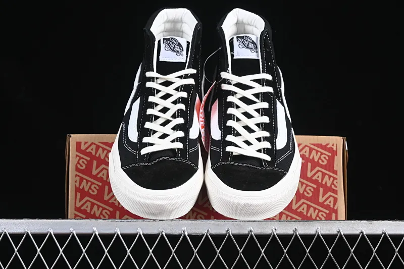 All categories Vans Vans series Vans Hi Vans high-top Vans Clash The Wall Vans fashion high-top casual sneakers VN000CNKBA2